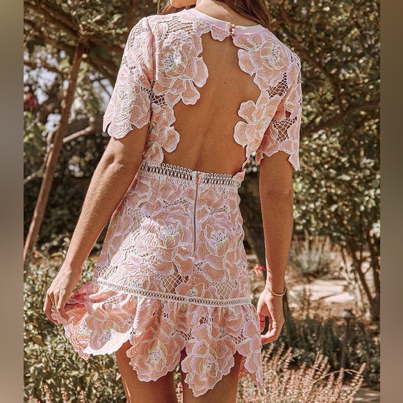 Saylor Huntyr Mini Dress - Picture 2 of 8